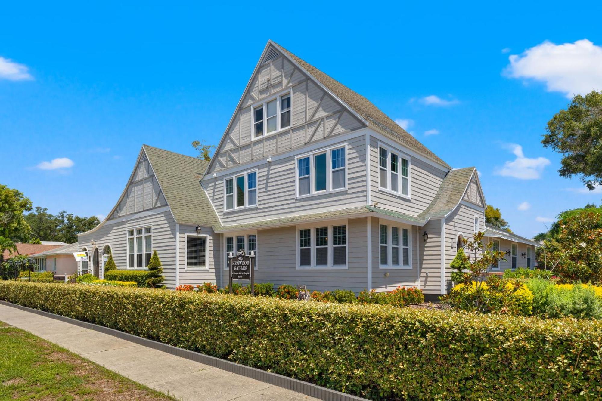 The Kenwood Gables St. Petersburg